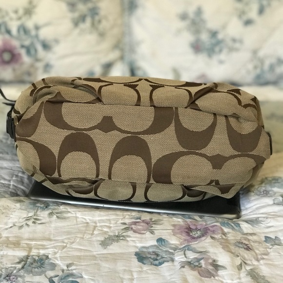 Coach Brown Signature Canvas Hobo Shoulder Purse - Picture 5 of 9